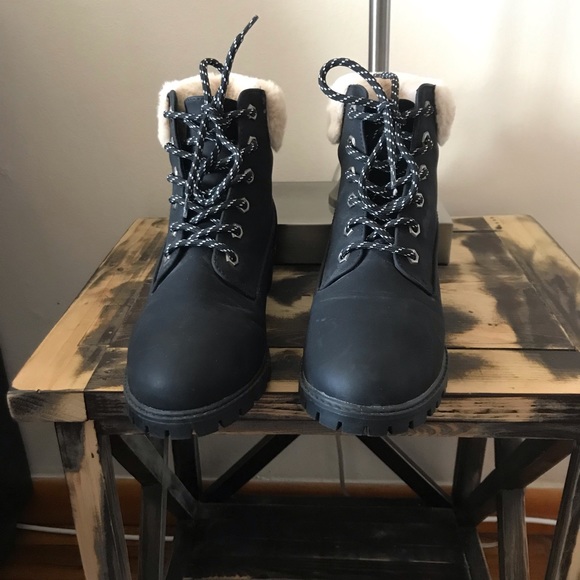 NWT Women’s madden girl boots - Picture 4 of 7